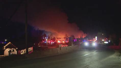 Community reacts after Nederland shopping center fire | 9news.com