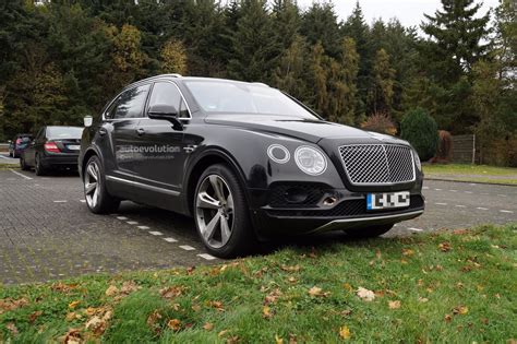 2019 Bentley Bentayga PHEV Reveals "EV Mode" Button In Newest Spy Photos - autoevolution
