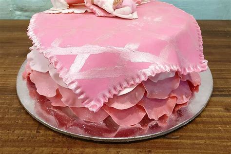 Jojos Bakery Cafe - Wedding Cake - Sector 12, Dwarka - Weddingwire.in