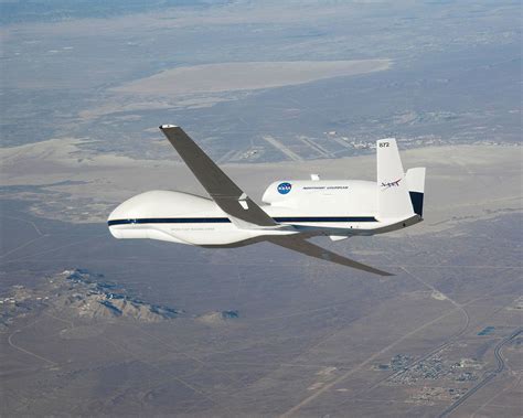 Самый большой беспилотник в мире - RQ-4 Global Hawk | Пикабу