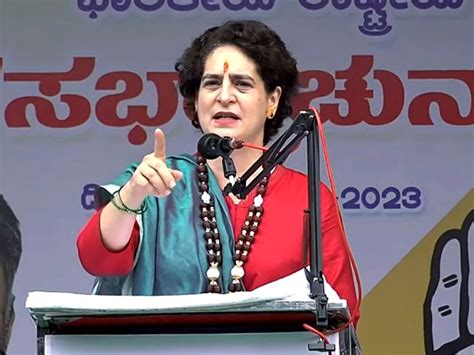 टैक्स असेसमेंट ट्रांसफर मामले में SC पहुंचीं प्रियंका गांधी, दिल्ली HC ...