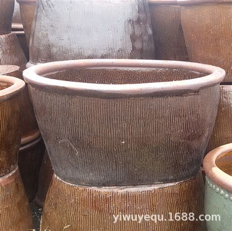 VJW5批发老式水缸土陶酿酒发酵缸家用储水缸大水缸陶瓷大号腌菜缸-阿里巴巴