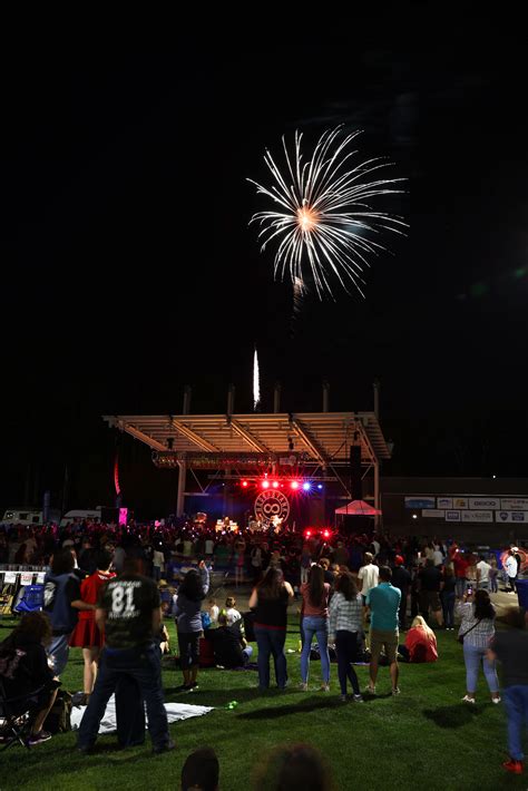 Fayetteville Dogwood Festival: The first Fayetteville Dogwood Festival ...