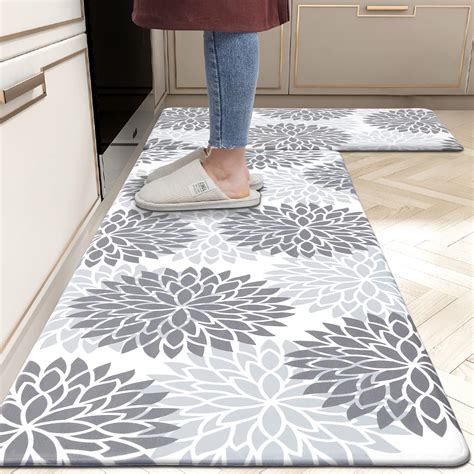 Best Anti-Fatigue Kitchen Mats Review: Top 5 Picks