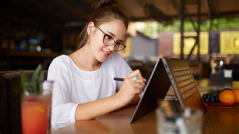 Laptop Drawing 的图像结果