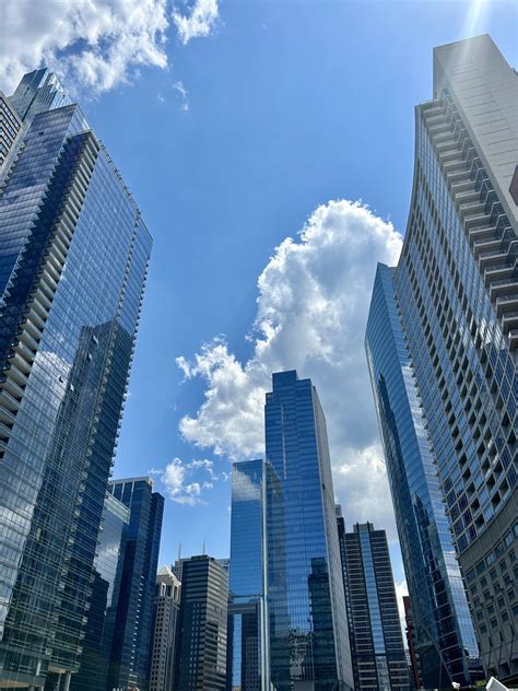 GUIDE TO CHICAGO, BUELLER STYLE - The Neighborhood Hotel