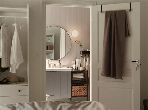 Peaceful and practical bathroom laundry space - IKEA