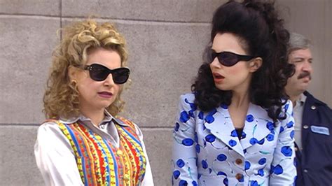 Watch The Nanny Season 4, Episode 22: No Muse Is Good Muse | Peacock