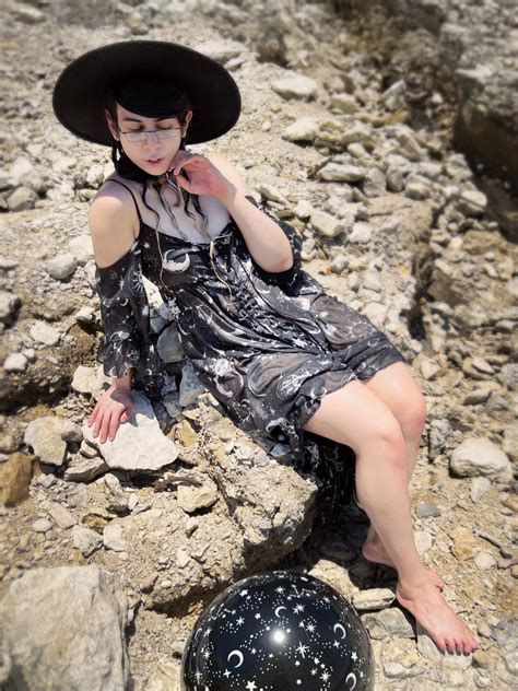 TW Pornstars - 🔞Rayray Sugarbutt🔞. Twitter. One more sfw beach photo before the nudity begins ...