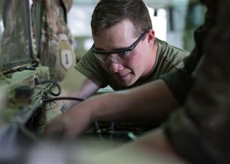Mechanics keep Diehard engineers moving forward | Article | The United ...