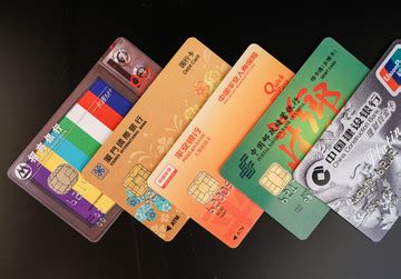 银行卡一类账户和二类账户的区别（简述银行卡一类卡和二类卡之间的区别） - A叁贰零