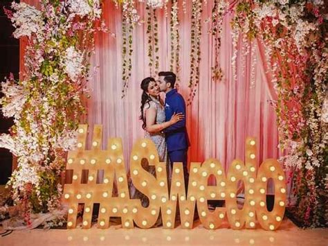Four Creative Ways You Can Create Instagram Hashtags for Your Wedding