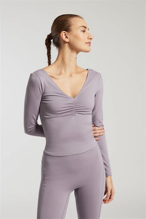 The 30 Best Winter Workout Clothes for Women | Who What Wear