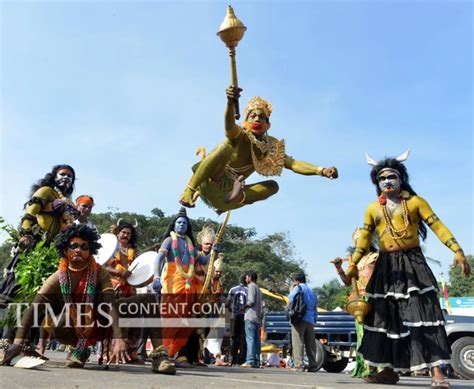 Kanakadasa Jayanti Feature Photo Troop of artists perfo...