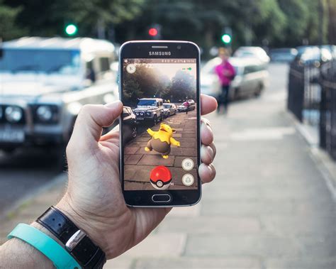 Augmented Reality’s Role in Digital Marketing - upGrowth