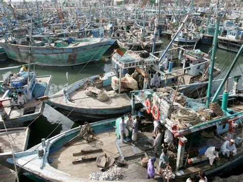 Pakistan: Fisherfolk community blocks Karachi port, import-export at ...