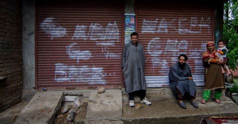 Kashmir: One year after Burhan Wani, militants are warning moderates ...