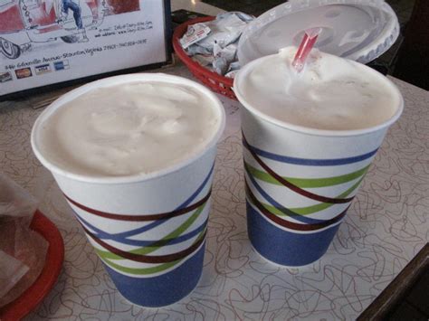 Wright’s Dairy Rite - Staunton, VA | Review & What to Eat