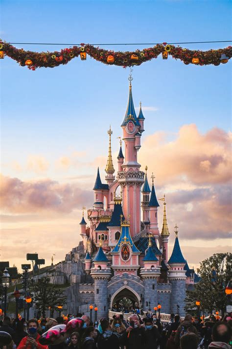 Disneyland Paris Aesthetic Wallpaper - Infoupdate.org