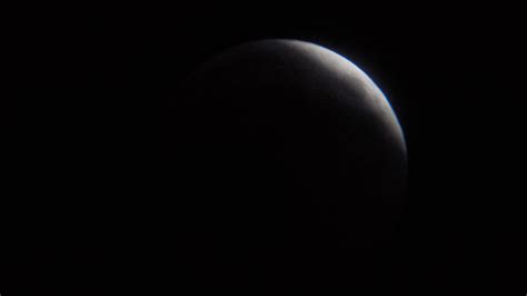 Download wallpaper 2048x1152 ball, shadow, darkness, black ultrawide ...