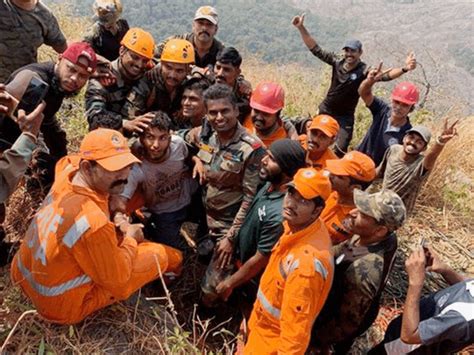 indian army rescues trekker babu trapped in fault line in kerala see ...
