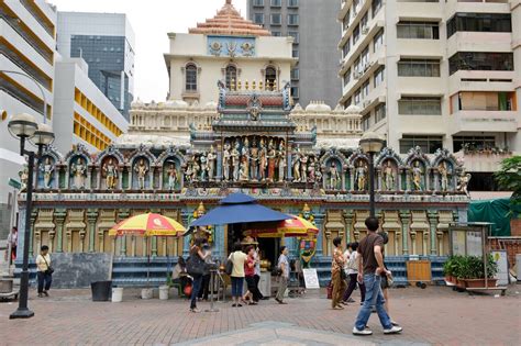 8 Best Hindu Temples In Singapore: Timings and Significance