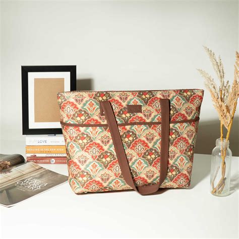 Tote Bags: Buy Best Tote Bags Online at Great Prices - Zouk