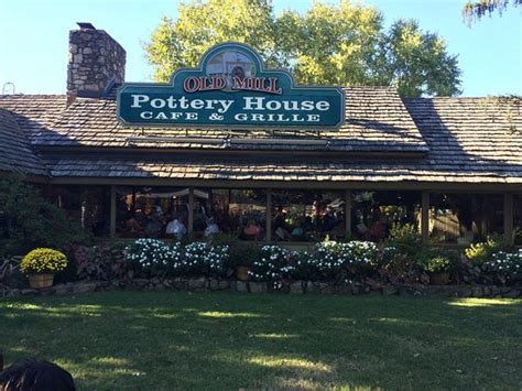 THE POTTERY HOUSE CAFE, Pigeon Forge - Restaurant Reviews, Phone Number ...