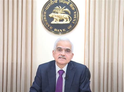 RBI proposes cash deposits through UPI; widens digital currency for retail