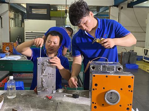 Injection Mold Process 的图像结果