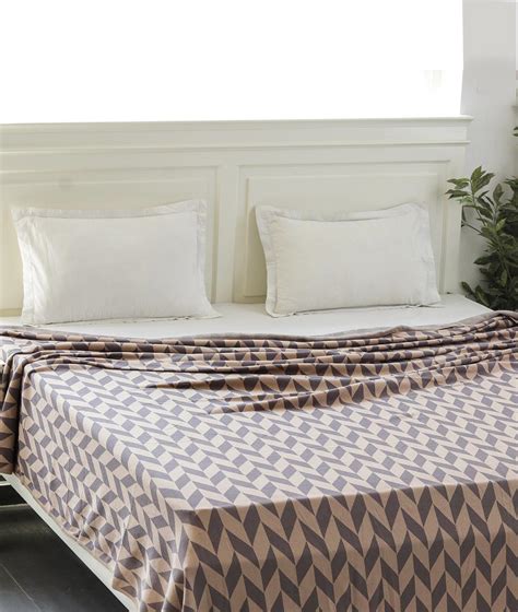 Garroway Cotton Knitted King Size Double Bed Ac Blanket / Dohar in Sto ...