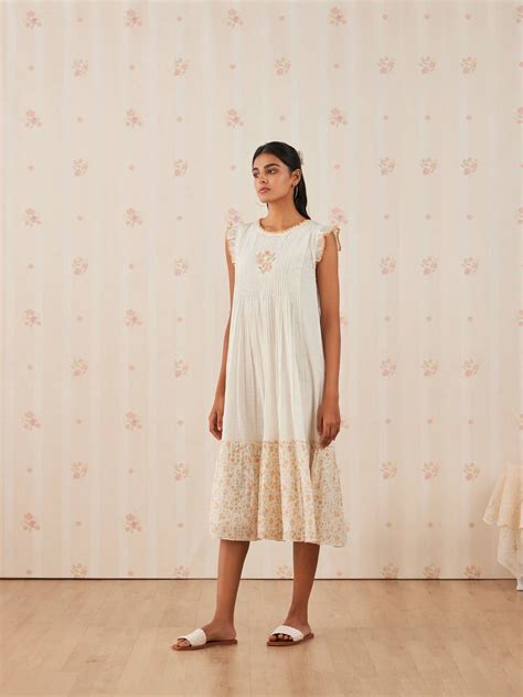 Rose Flutter Sleeves Midi Dress: Elegant Summer Style