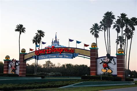 Disney World Computer System 的图像结果