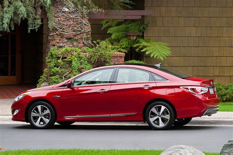 2012 Hyundai Sonata Hybrid Specs, Prices, VINs & Recalls - AutoDetective