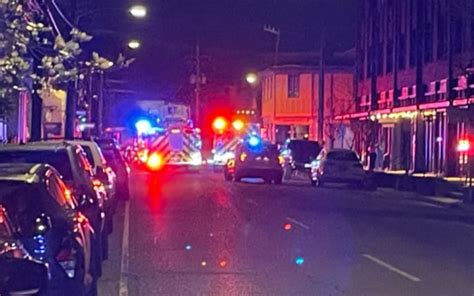 Building housing former New Orleans guitar shop partially collapses ...