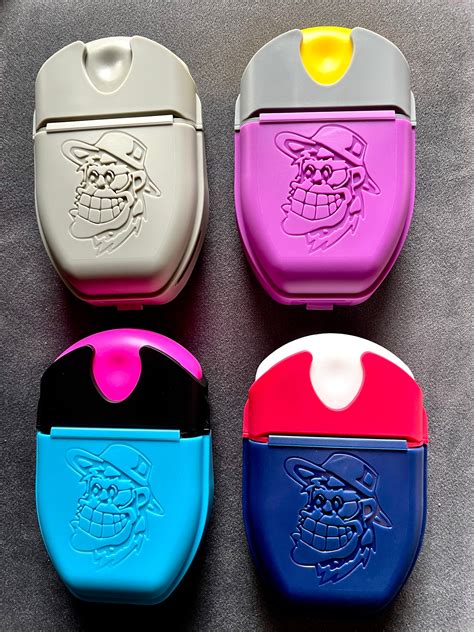 Grilla Box - Self Cleaning Mouthguard Container