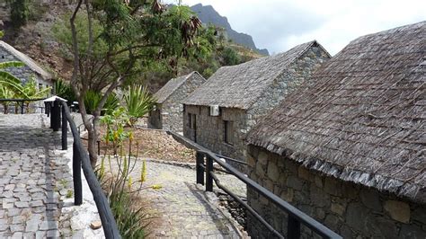 PEDRACIN VILLAGE (Ribeira Grande) - Hotel Reviews, Photos, Rate ...