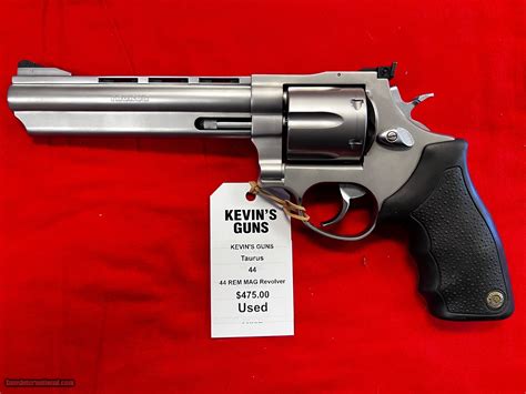 Taurus 44 Magnum 的图像结果