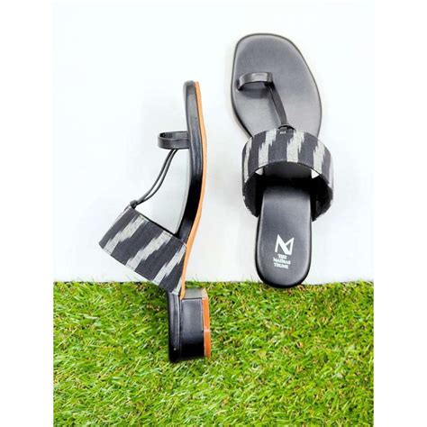 Buy The Madras Trunk Black Amara Block Heel Kolhapuris Online