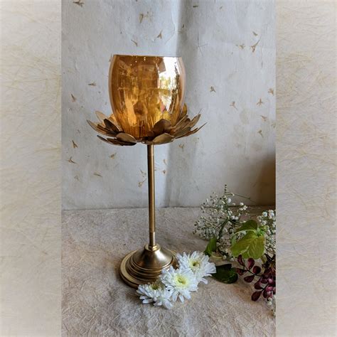 Hammered Tealight Elegant Gold Lotus Candle Holder – Aikiya Chennai