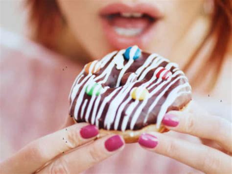 6 foods that help reduce sugar cravings the natural way
