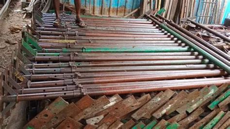 Adjustable And Centering Prop - Scaffolding Adjustable Prop Jack Trader ...