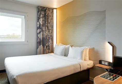 B&B HOTEL Nanterre Reuil-Malmaison, hôtel 3 étoiles proche U Arena