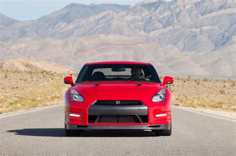 2013 GT-R Nissan Photos and Videos - MotorTrend