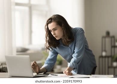 Bending at Computer 的图像结果