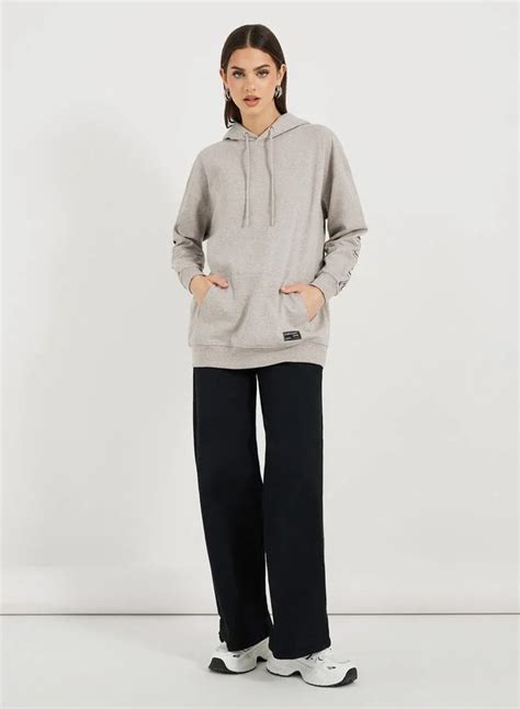 Styli Oversized Longline Sweatshirt with Dropped Shoulder for Women ...