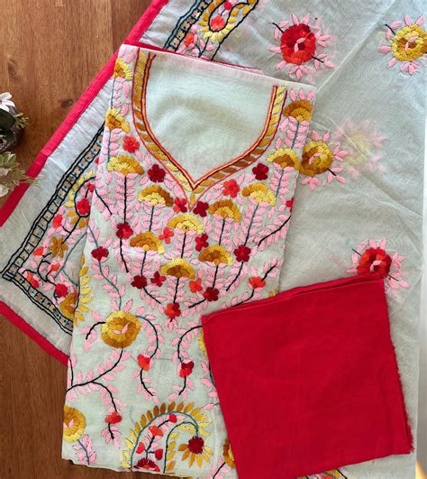 Premium Handcrafted Punjabi Phulkari Dupattas, Suits & Sarees – Noor ...