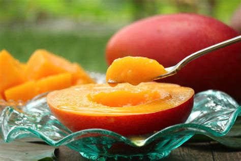 Japanese Fruits 101 – Different Varieties, Health Benefits, and How to