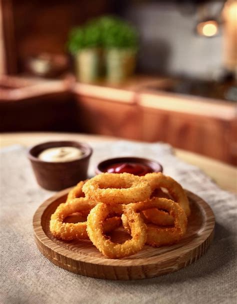 Fried onion rings | Premium AI-generated image