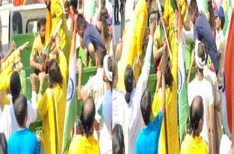 महापौर की उपस्थिति में अयोध्या नगर निगम द्वारा कूड़ा उठाने वाली गाड़ी ...